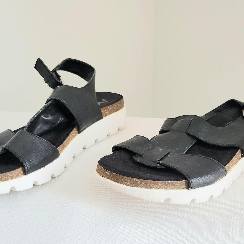 AEROSOLES AerGO "Throw Back" Black Leather Cork-Trim Platform Sandals 9M